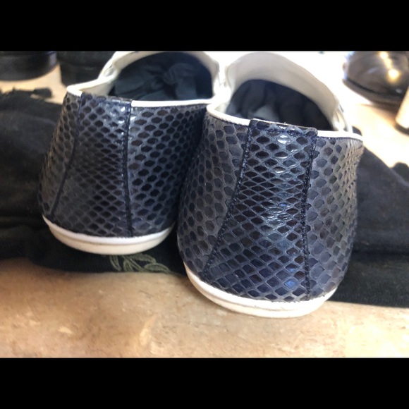 Remarkable Dolce and Gabanna snakeskin loafers - Picture 6 of 11